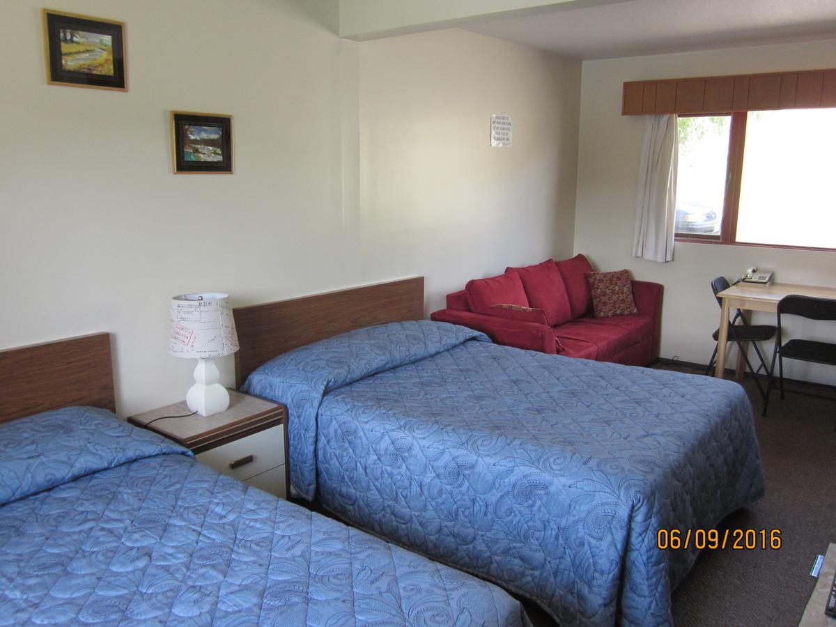 Valleyview Motel ウィリアムズ・レイク エクステリア 写真