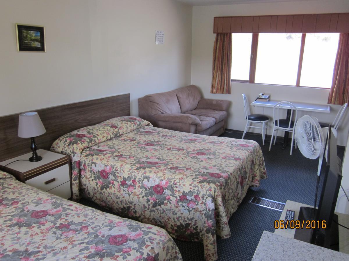 Valleyview Motel ウィリアムズ・レイク エクステリア 写真