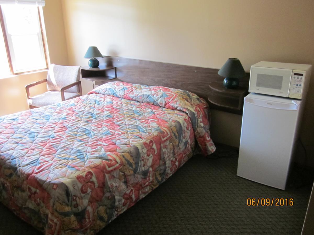 Valleyview Motel ウィリアムズ・レイク エクステリア 写真
